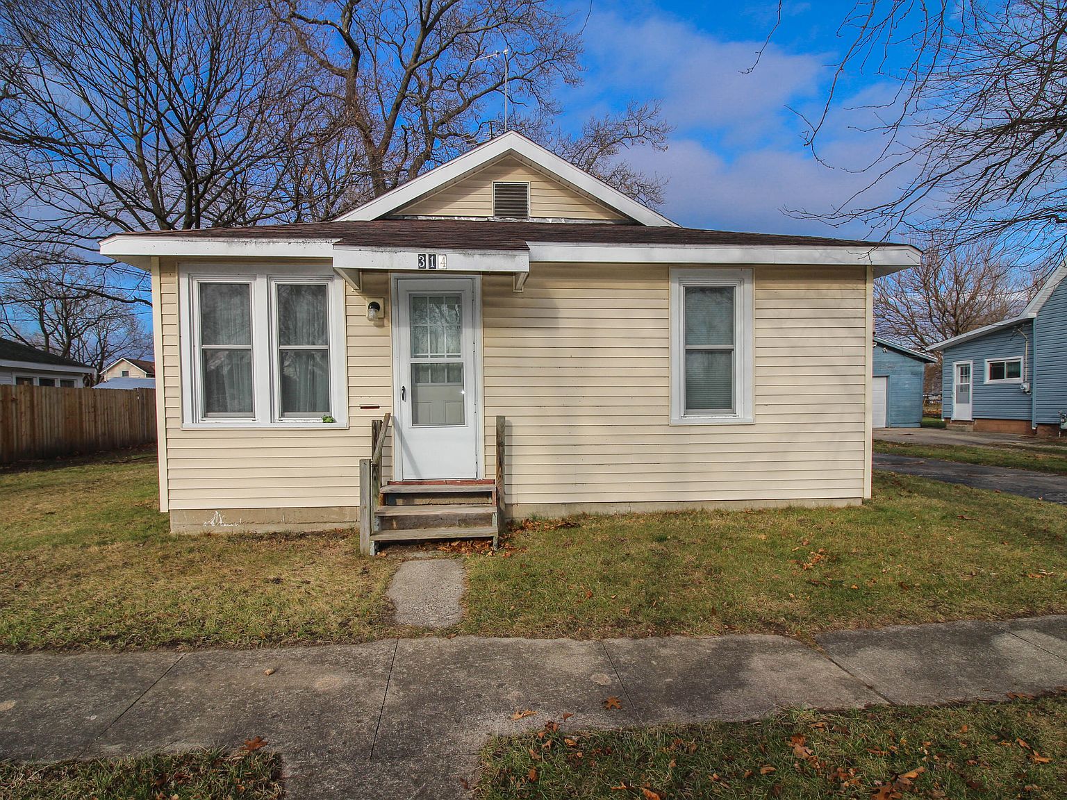 314 5th Ave, Three Rivers, MI 49093 Zillow