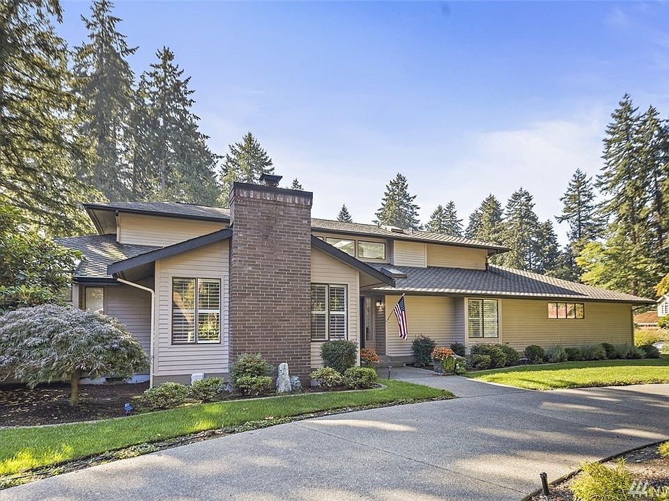 1st image of 11224 Madera Cir SW