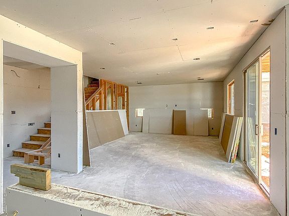 5th image of 1834 Brookshire Dr #130