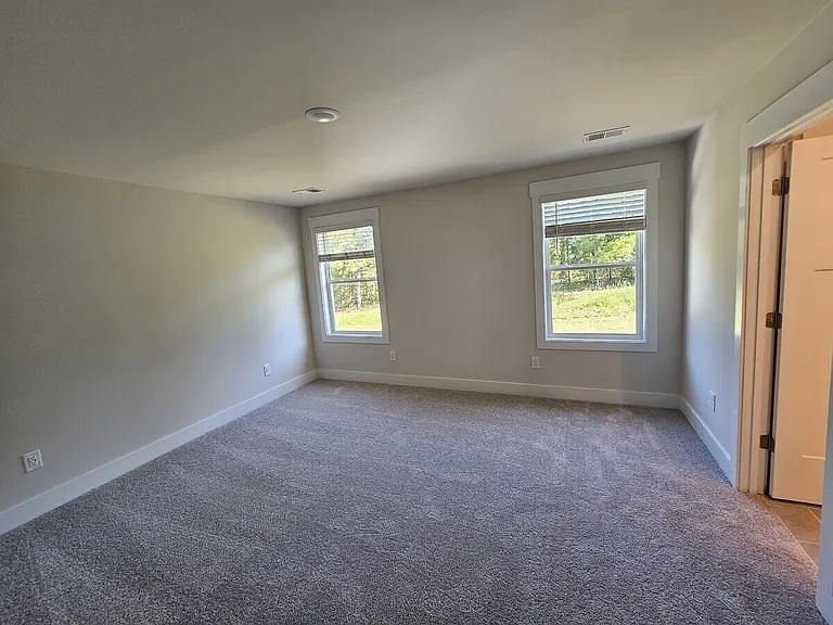 224 Lanyard Ln — Photo 8