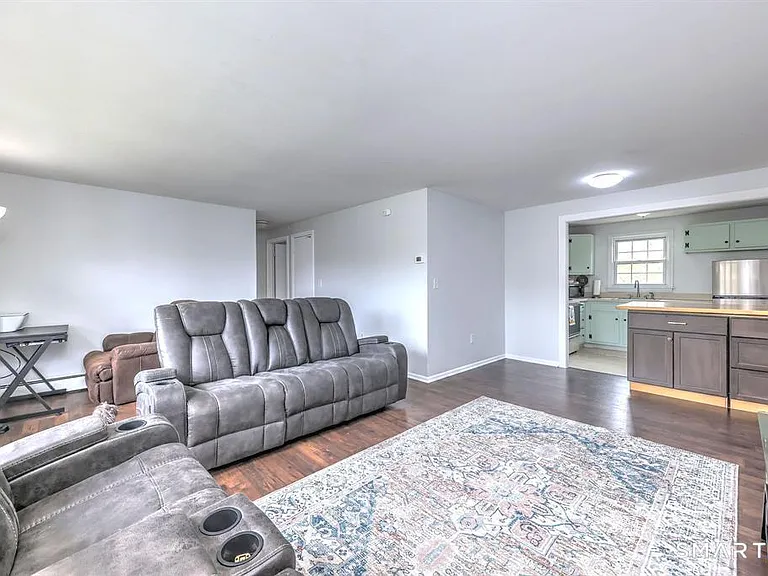 1254 Farmington Ave #C — Photo 4