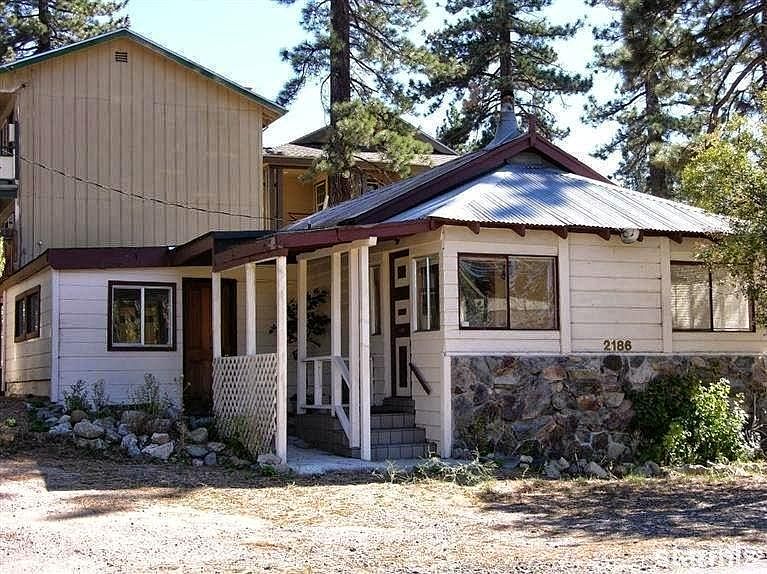1st image of 2186 James Ave