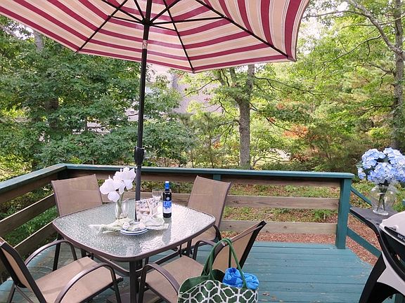 Deck with outdoor seating