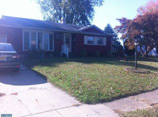 18 N Sunset Dr, Voorhees, NJ 08043