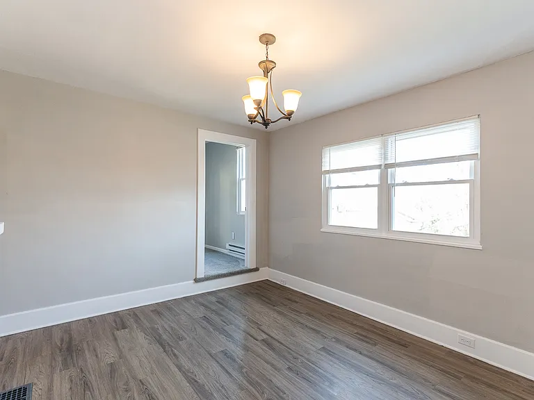 1600 Rutherford Ave #B — Photo 2