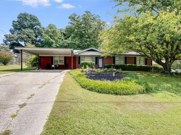 6906 Cherry Cir, Lithia Springs, GA 30122