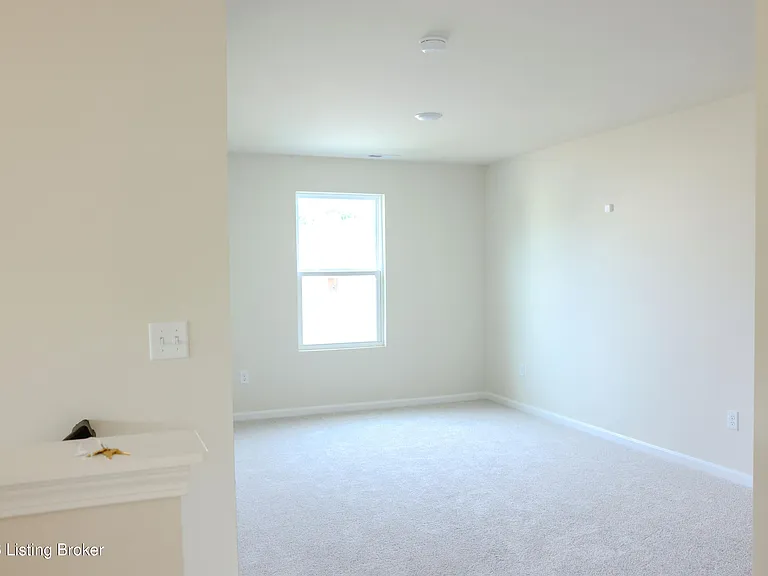 8300 Fairmount Rd — Photo 19
