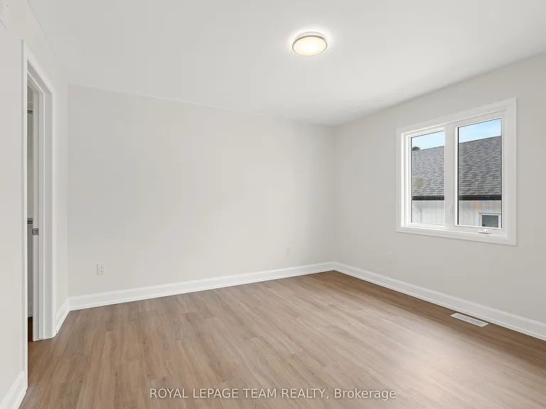 6952 Notre Dame St #B — Photo 15