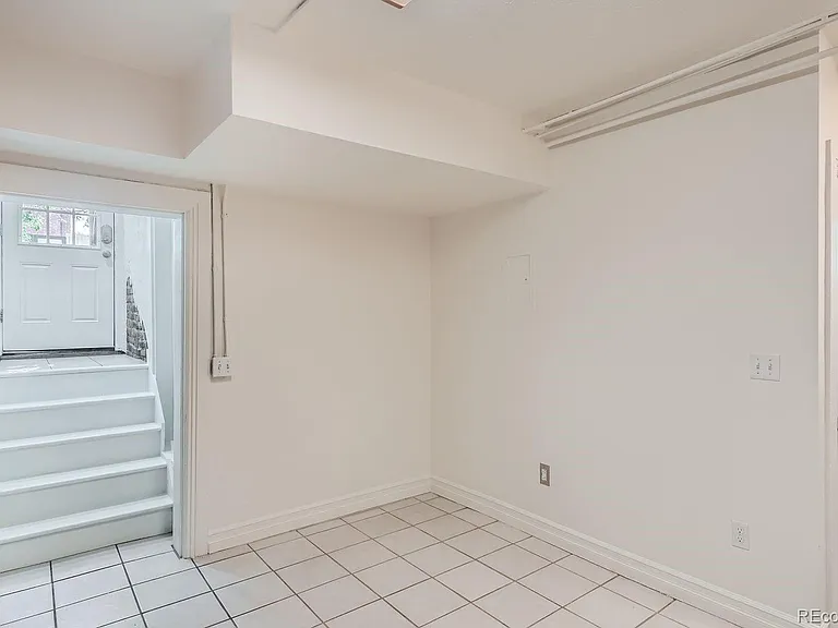 954 N Pearl St #B — Photo 10