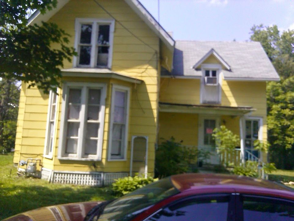 Street view, Front