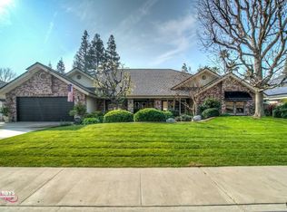 7613 Avenida Valedor, Bakersfield, CA 93309