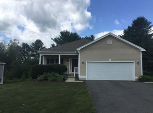27 Aspen Way, Pittsfield, MA 01201