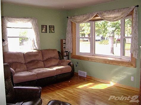 3515 HOMEWOOD LIVING ROOM BAY WINDOW BEST