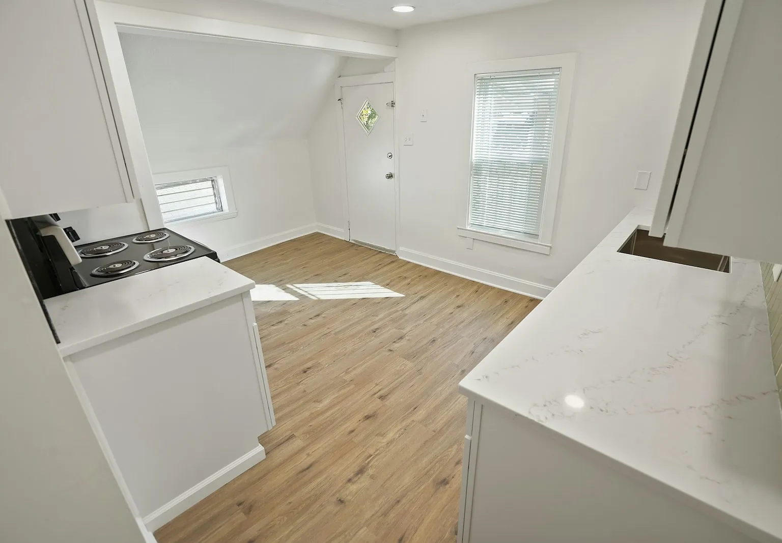 337 Garfield Avenue, Unit 2 — Photo 4