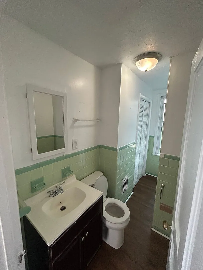 4 bed, 1289 sqft, $1,350 — Photo 2