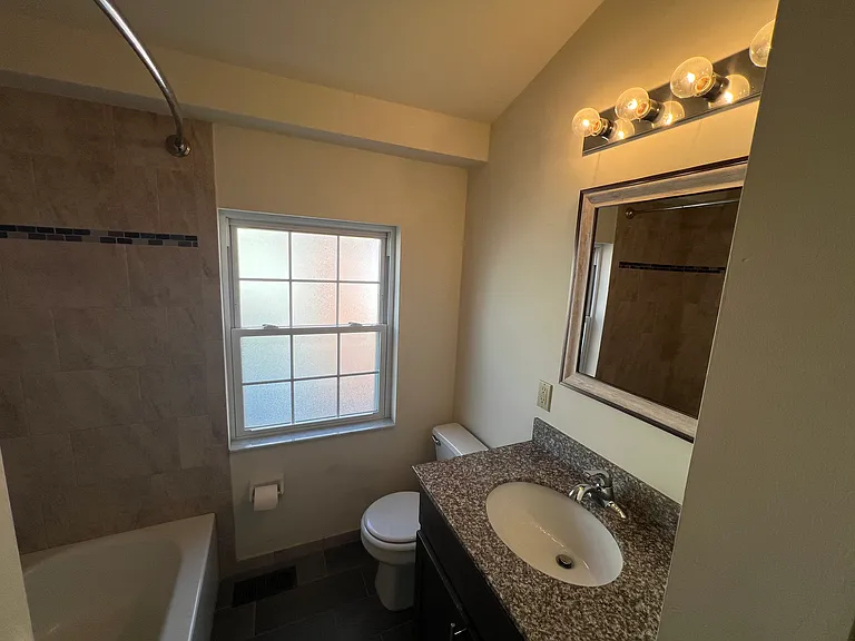 1332 Lombard St #2B — Photo 16