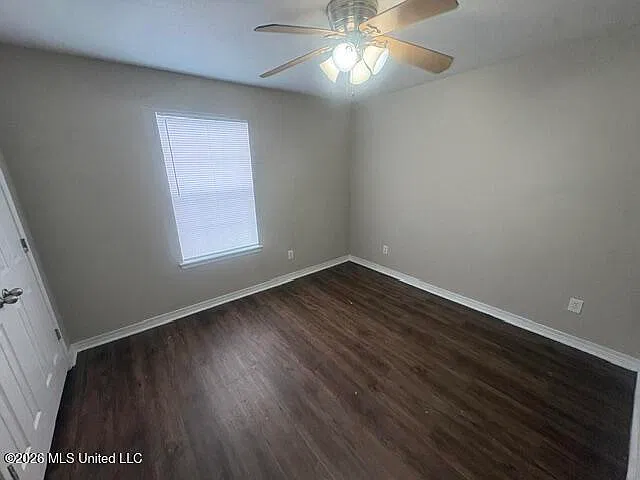 17212 Avondale Cir — Photo 3