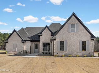 5064 Sophia Ln, Hernando, MS 38632