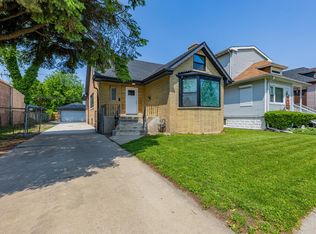 8644 S Phillips Ave, Chicago, IL