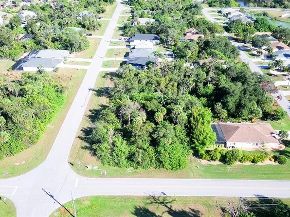 199 Cougar Way #1045, Rotonda West, FL 33947