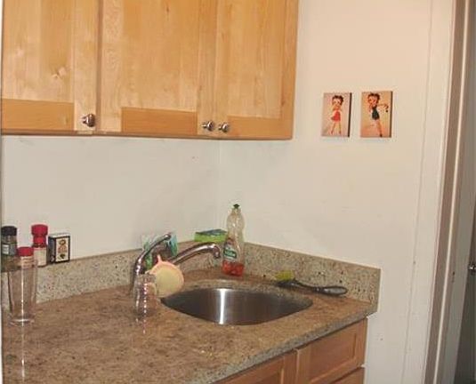 3rd image of 153 E 37th St APT 3B