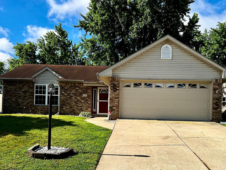 1st image of 237 Cromwell Ct