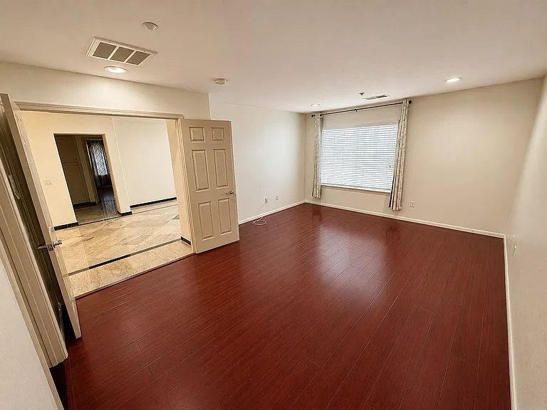 621 Marbella Ct — Photo 20