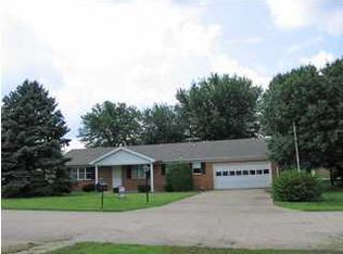 701 Roosevelt Dr, Fort Branch, IN
