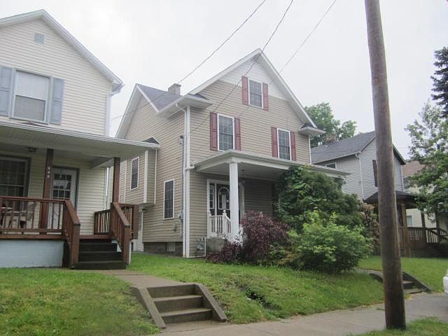2nd image of 846 Franklin Ave