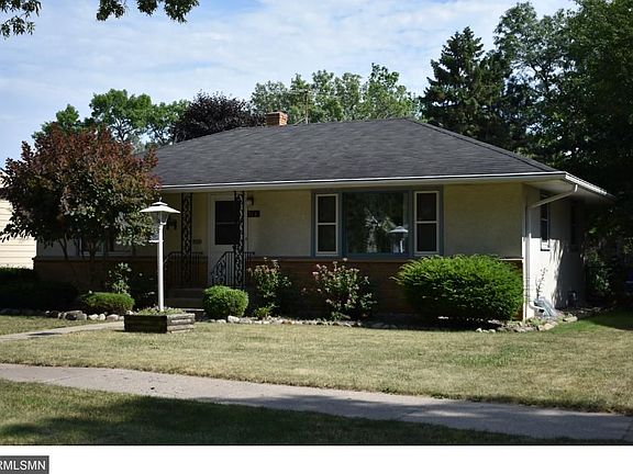 2nd image of 518 Iowa Ave E