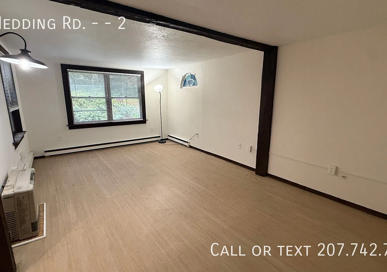 Nicely Renovated Studio in Country Setting with Hot Water and Electricity Included! — Photo 4