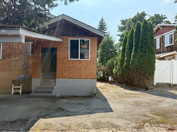 3rd image of 2325 Wheaton Way