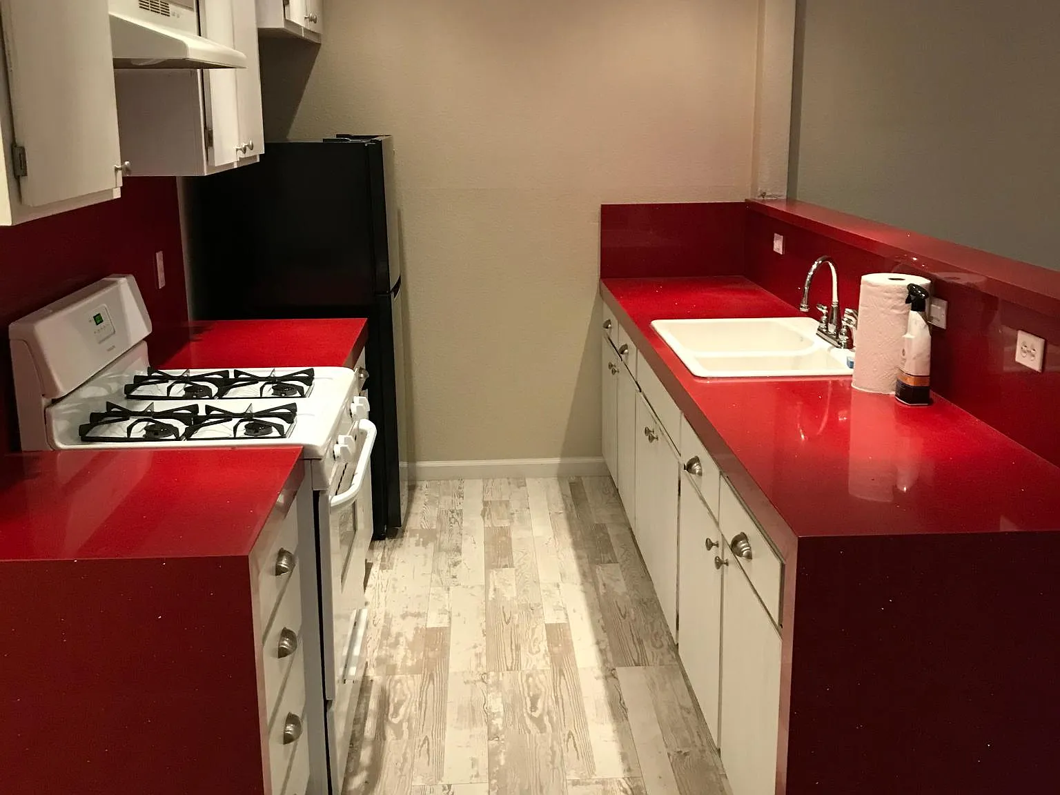 2 bed, 850 sqft, $2,000 — Photo 3