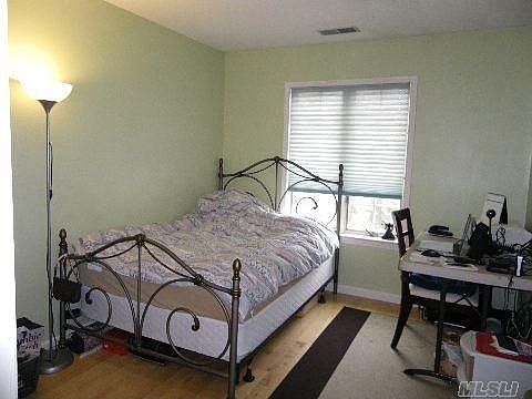 5th image of 24023 Oak Park Dr