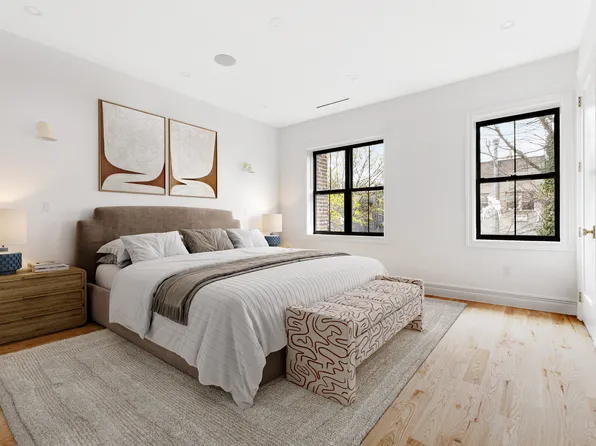 1044 Jefferson Avenue image 7 of 13