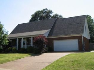 163 Jadewood Dr, Jackson, TN 38305