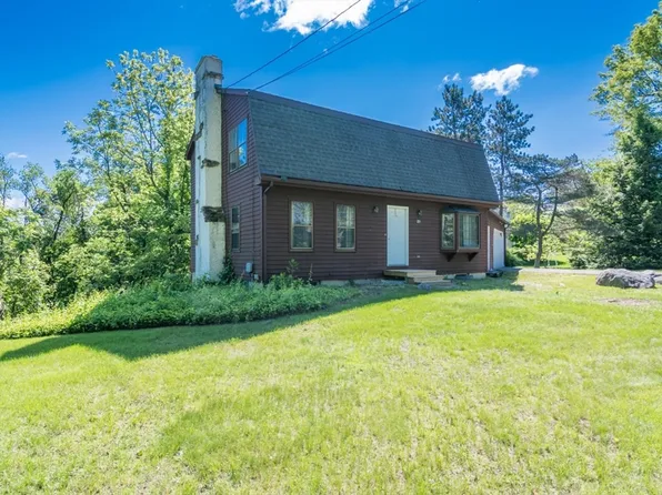 231 Audubon Rd, Leeds, MA 01053