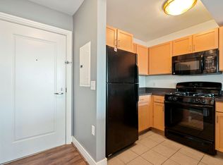 800 4th St SW APT N614, Washington, DC 20024
