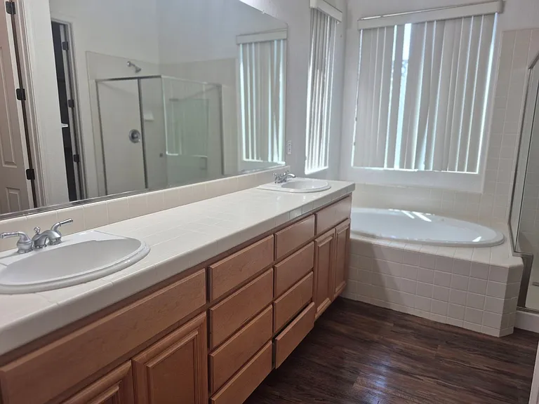 1700 Charm Way — Photo 20