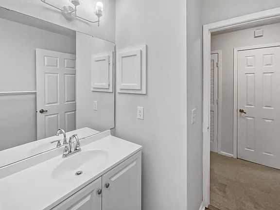 4th image of 5634 Copper Lake Dr #1
