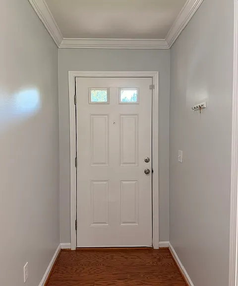 317 Blythe Creek Dr — Photo 2