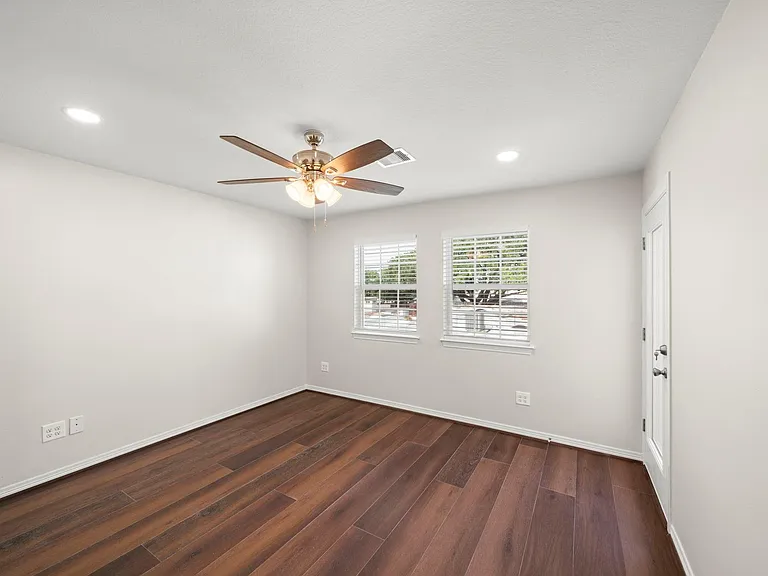 4023 Breakwood Dr — Photo 29