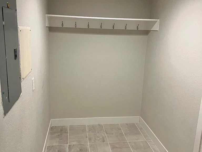 2114 N Decatur St — Photo 15