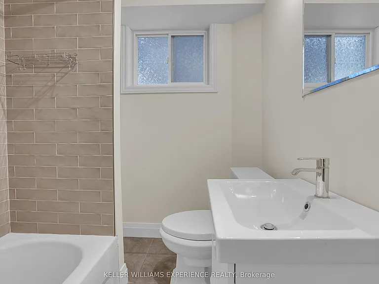 124 Springdale Dr #BASEMENT — Photo 12