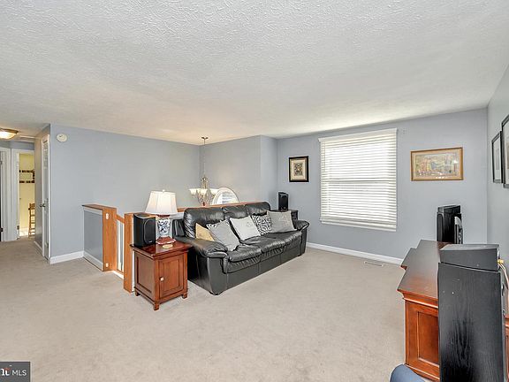 4th image of 6803 Teal Ct