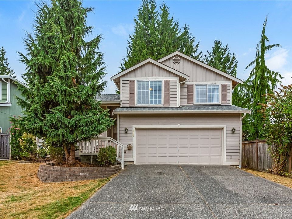 Enjoy 3 bedrooms, 2.25 baths, 1,526 Sf primed for your design and creative touches. Enjoy Lake Stevens living and convenient access to local amenities.