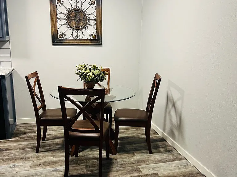 Willow Wood Apartments — Photo 4