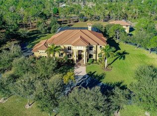 2821 4th St NE, Naples, FL 34120