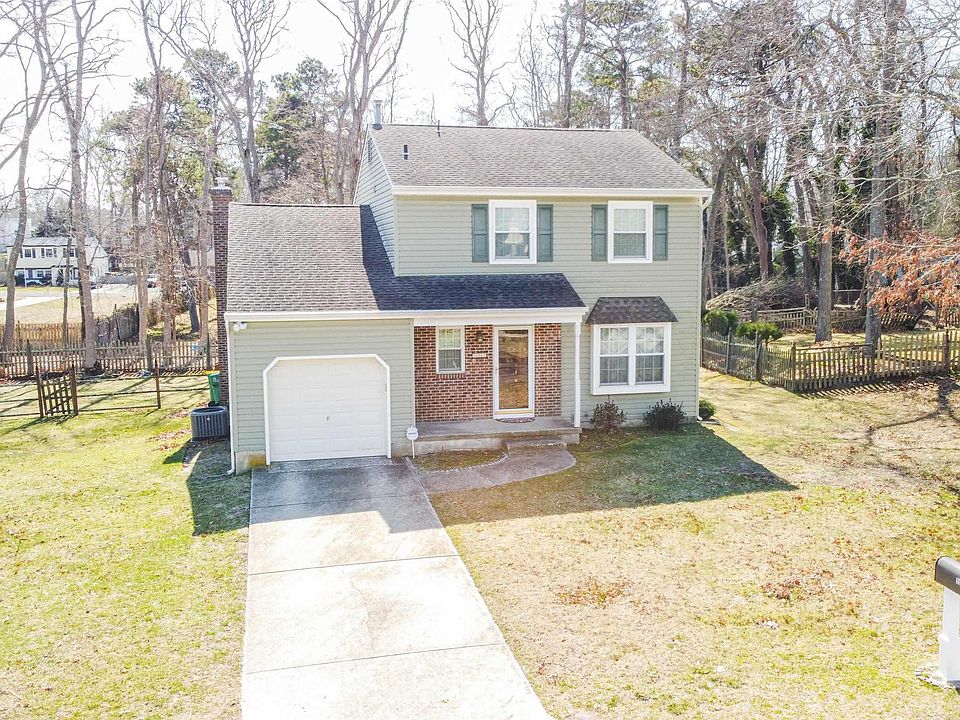 1st image of 502 Hilltop Dr