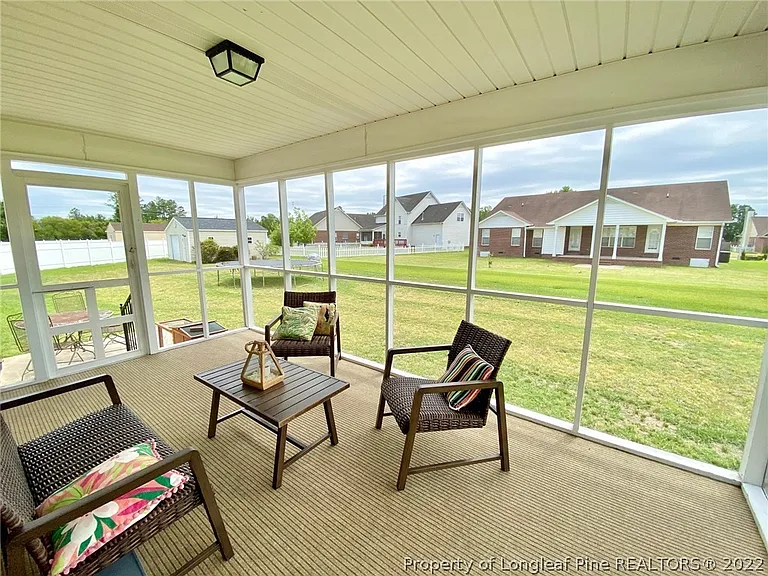 3705 Lockerbie Ct — Photo 47
